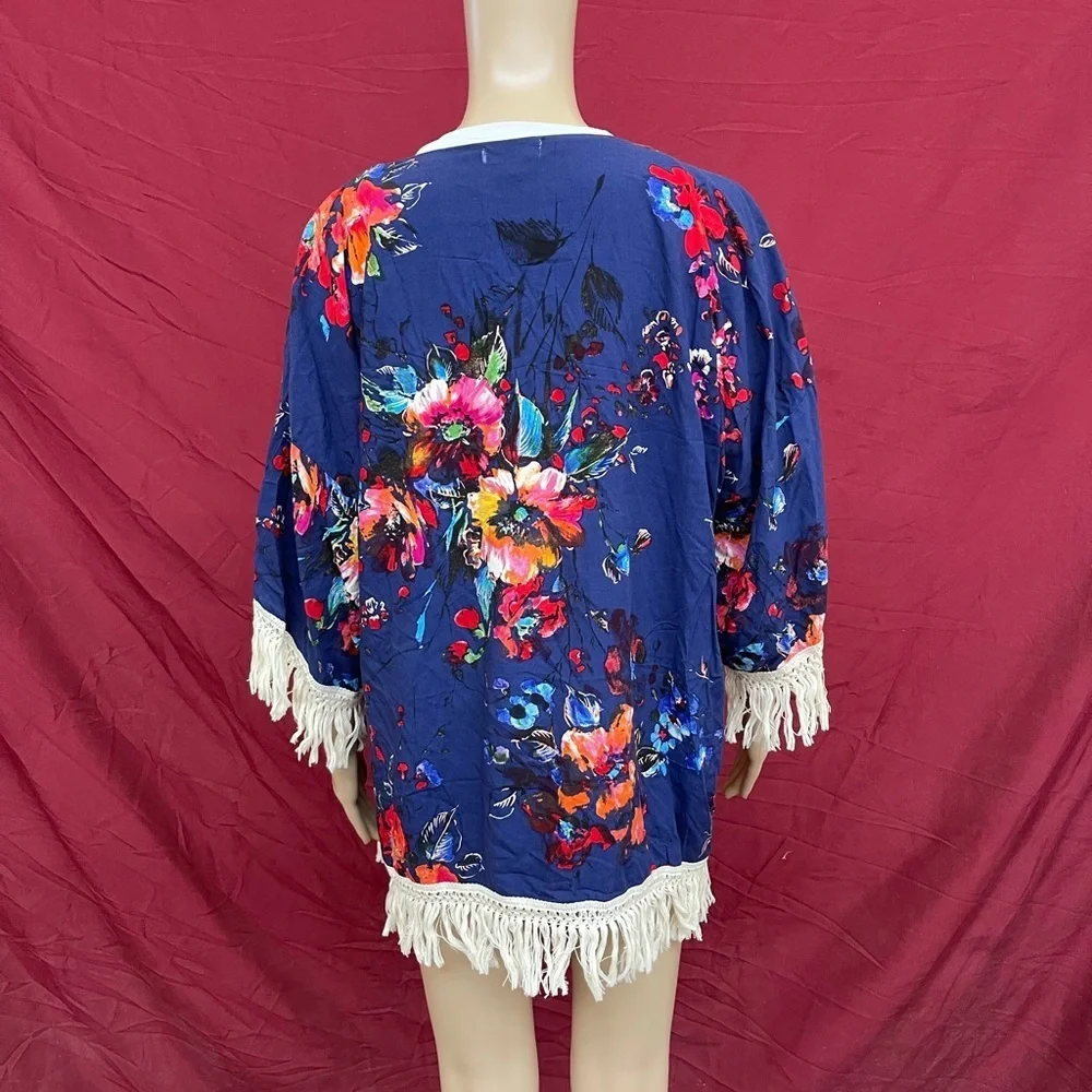 Umgee Floral fringed kimono size small